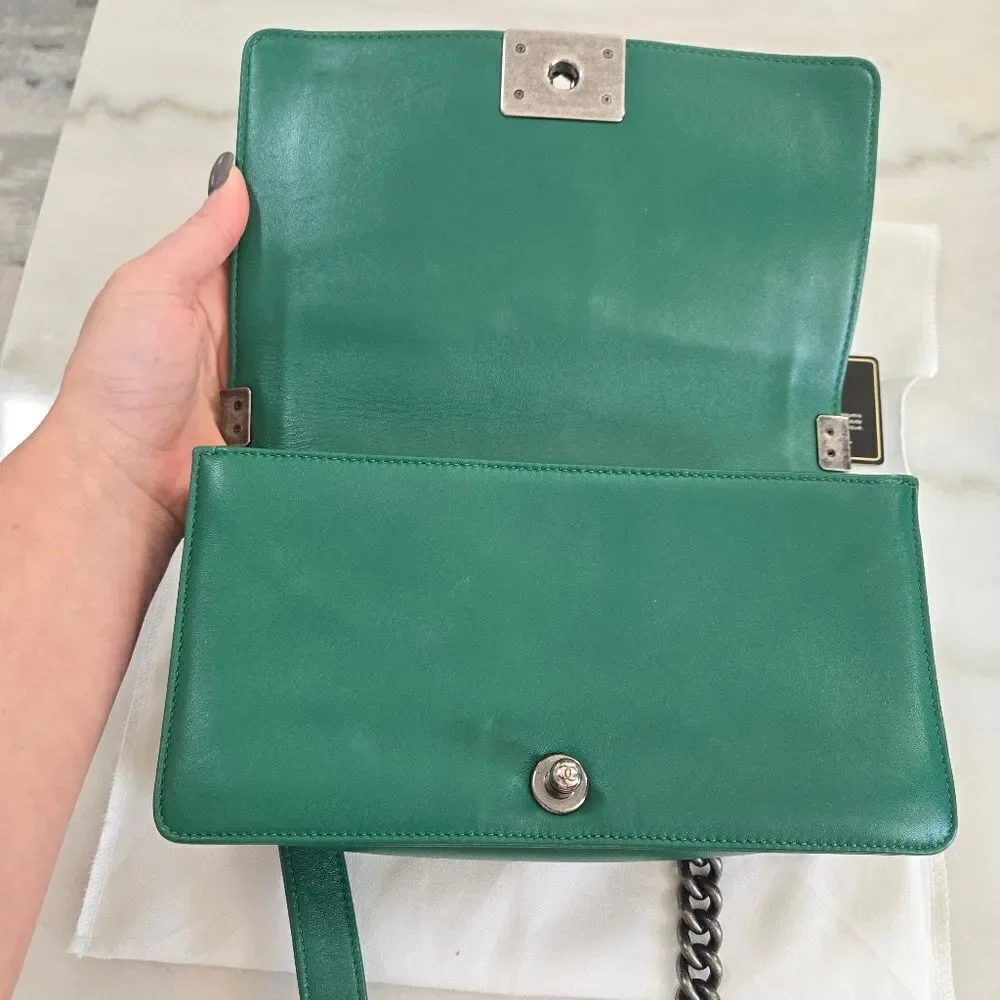 Chanel Green Lambskin Galuchat Stingray Medium Boy Bag